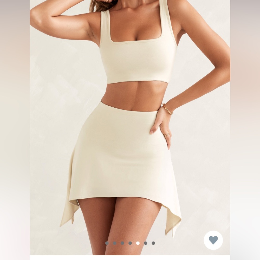 Asymmetrical ivory Oh Polly mini skirt